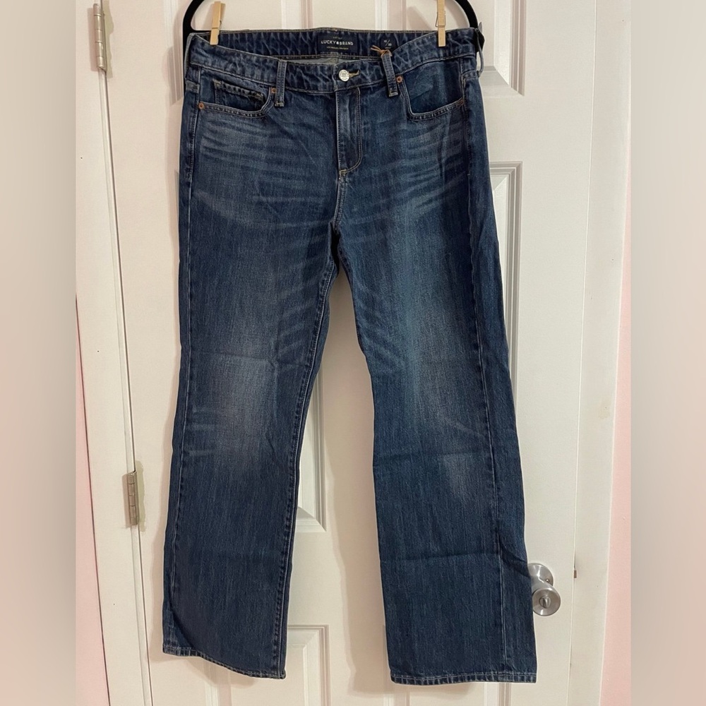 NWT Lucky Brand Easy Rider midrise bootcut jeans, size 30
